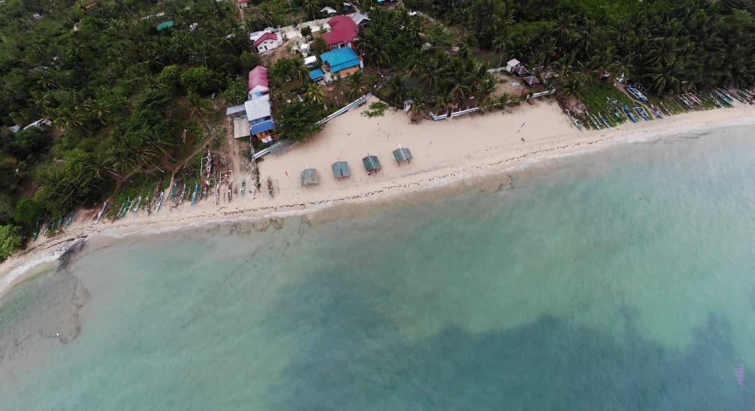Sandee Villa Edar Beach Resort Photo