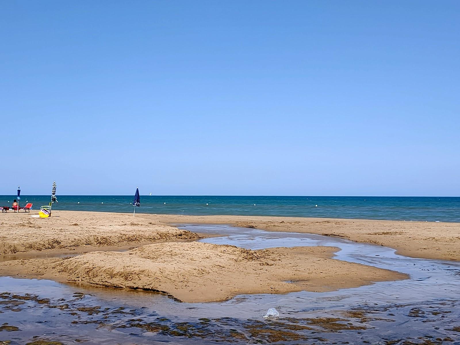 Sandee Ripa Beach