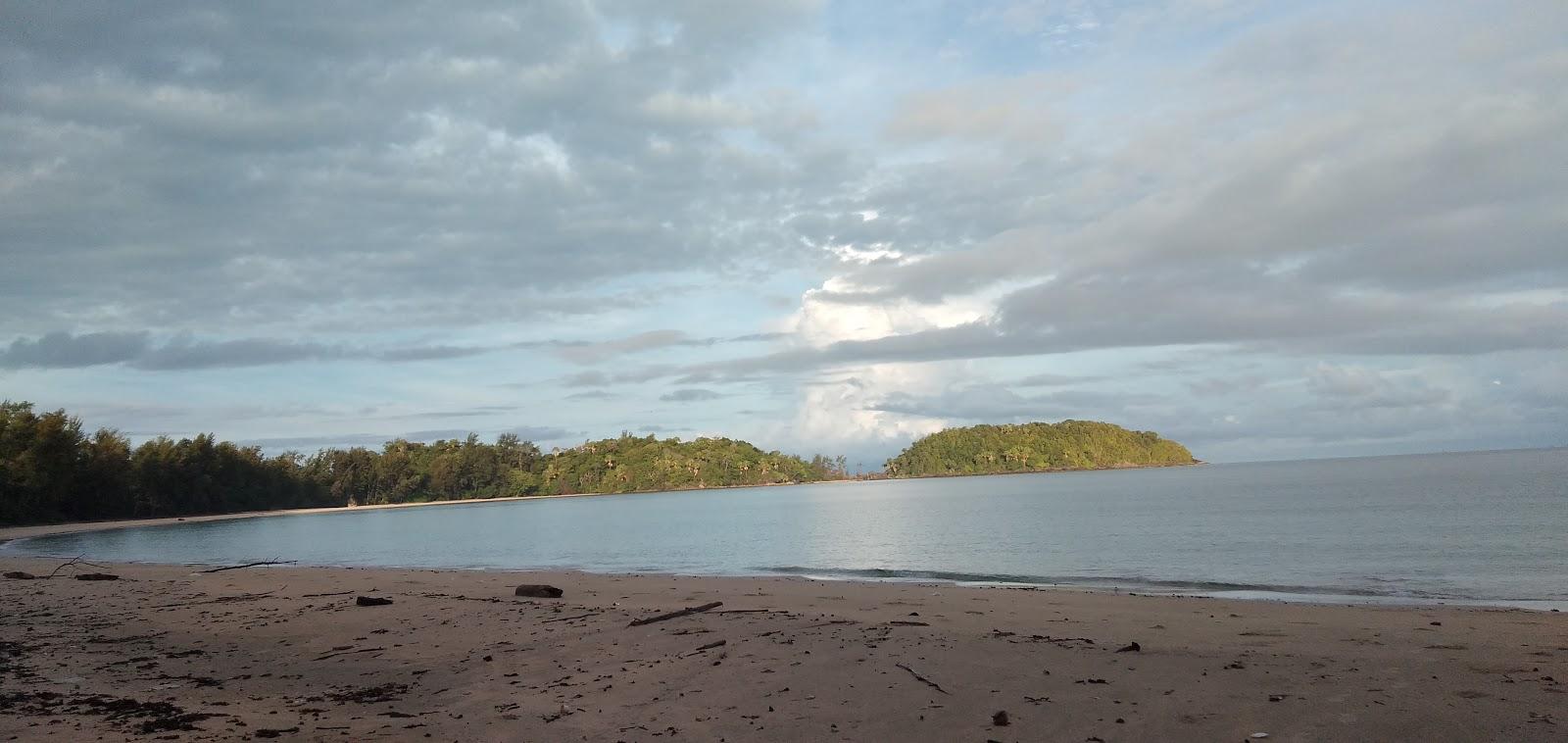 Sandee Pantai Kinoluaian Kota Belud Photo