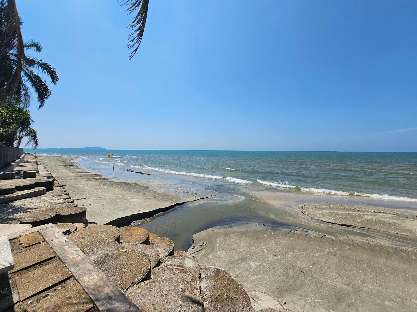 Sandee Pantai Batu Hitam