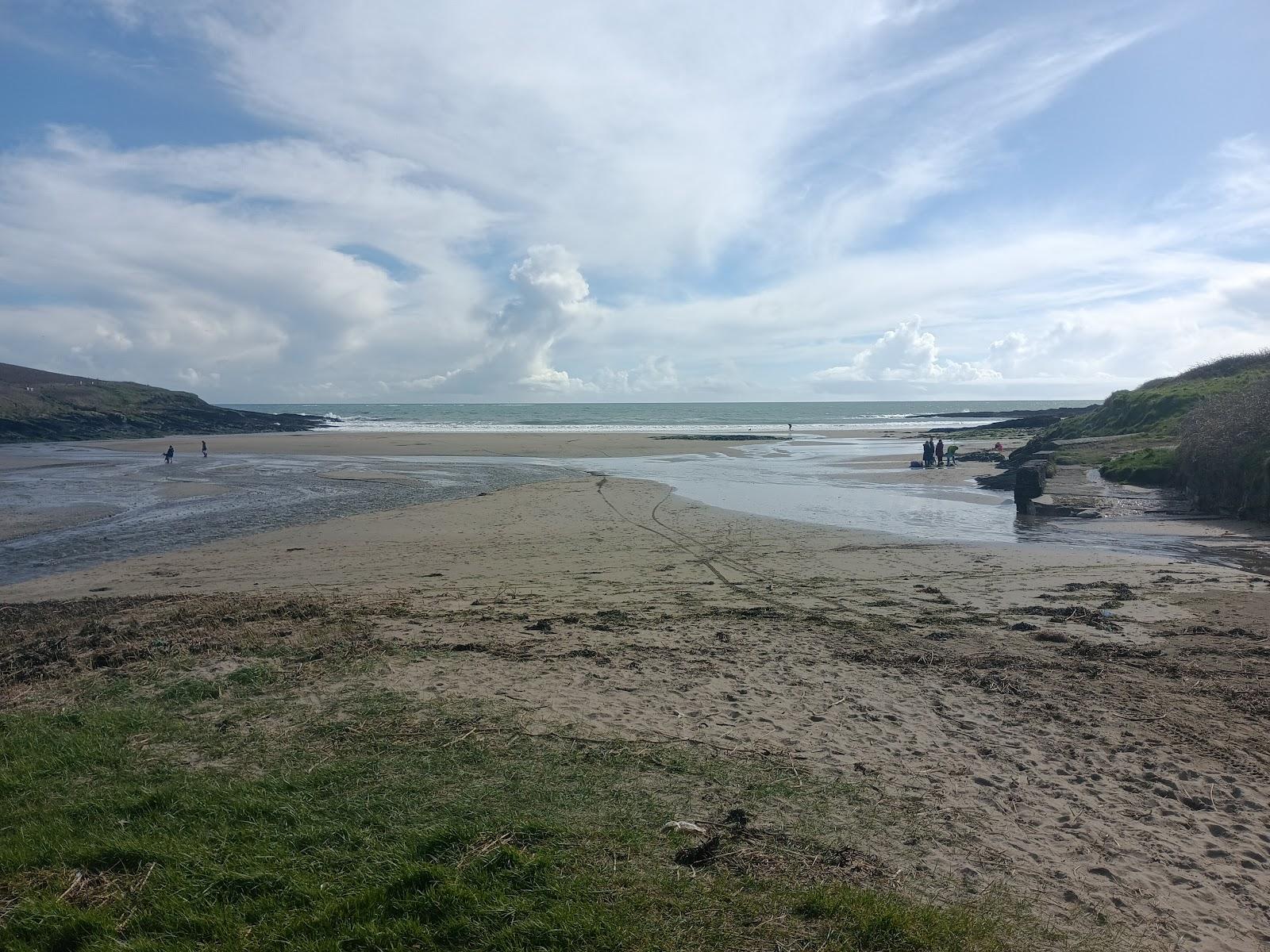 Sandee Howe Strand Beach