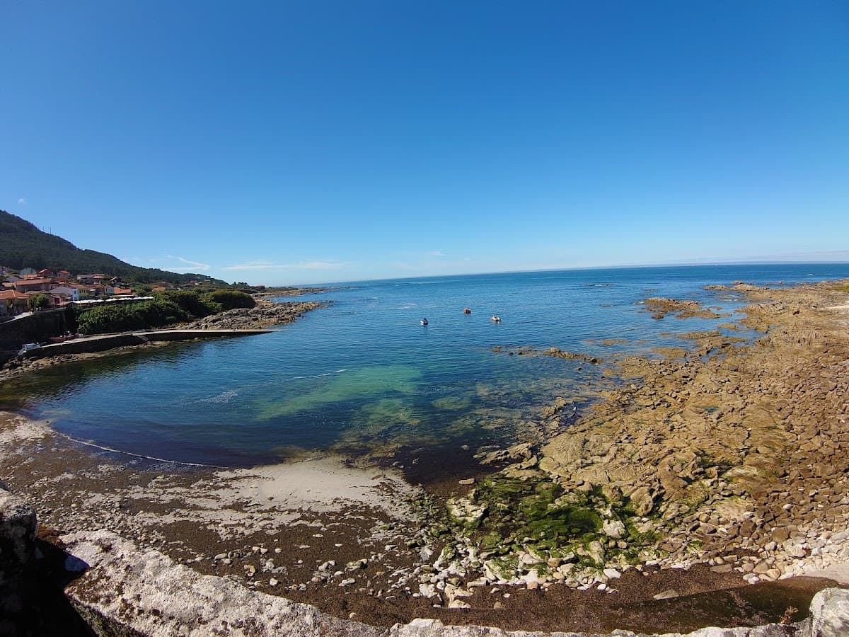 Sandee Praia De Oia Photo