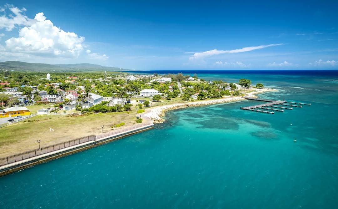 Sandee Hunt Bay Photo