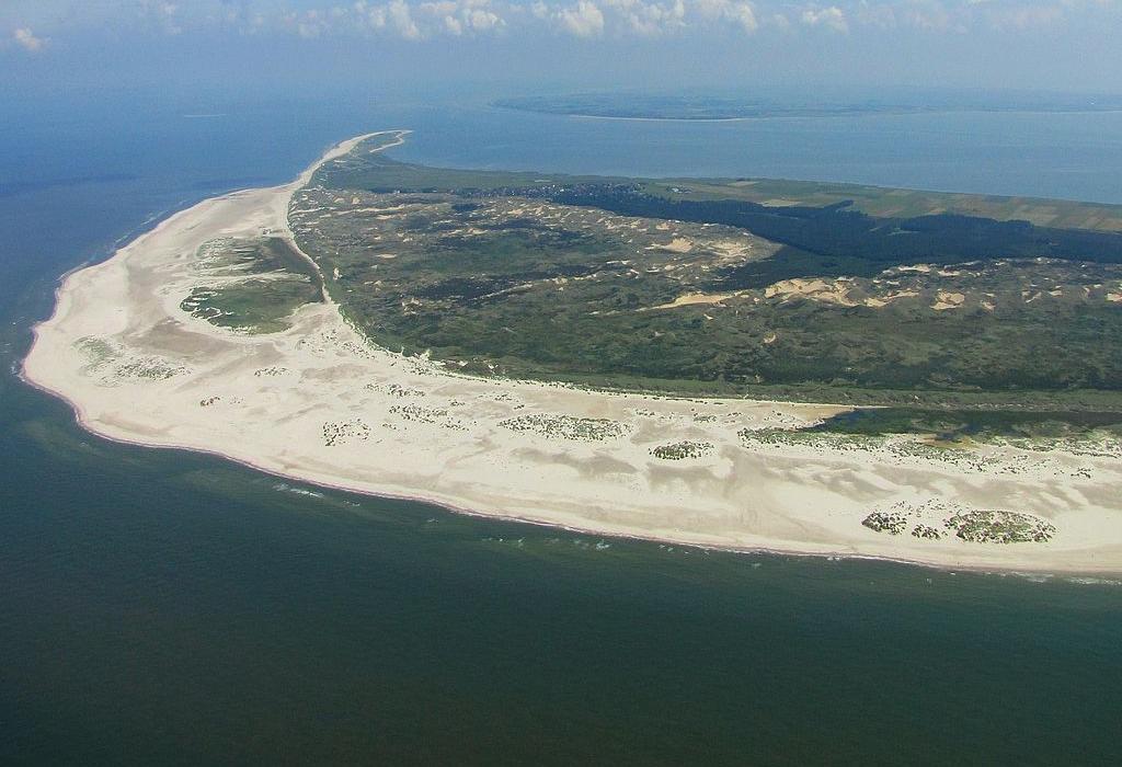 Sandee Amrum Beach