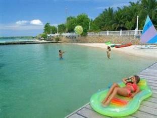 Sandee - Cocoliso Island Resort