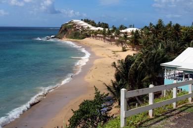 Sandee Cades Bay Beach