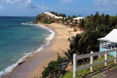 Sandee Cades Bay Beach Photo