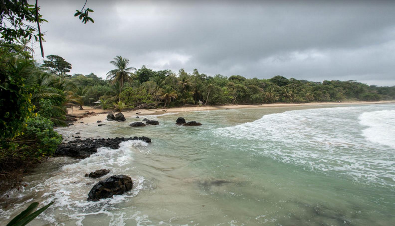 Sandee - Red Frog Beach