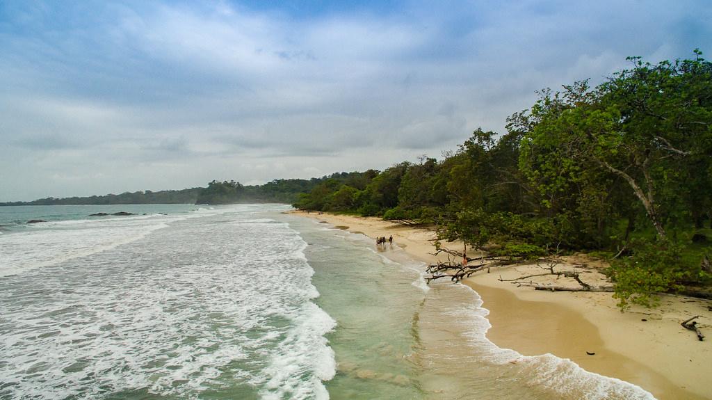 Sandee Red Frog Beach Photo