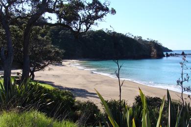 Sandee Moureeses Bay Beach