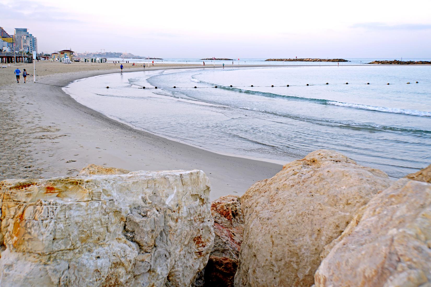 Sandee - Hilton Beach Tel-Aviv