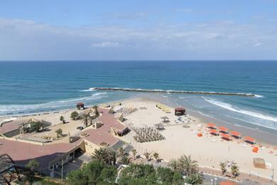 Sandee Blue Bay Hotel Beach