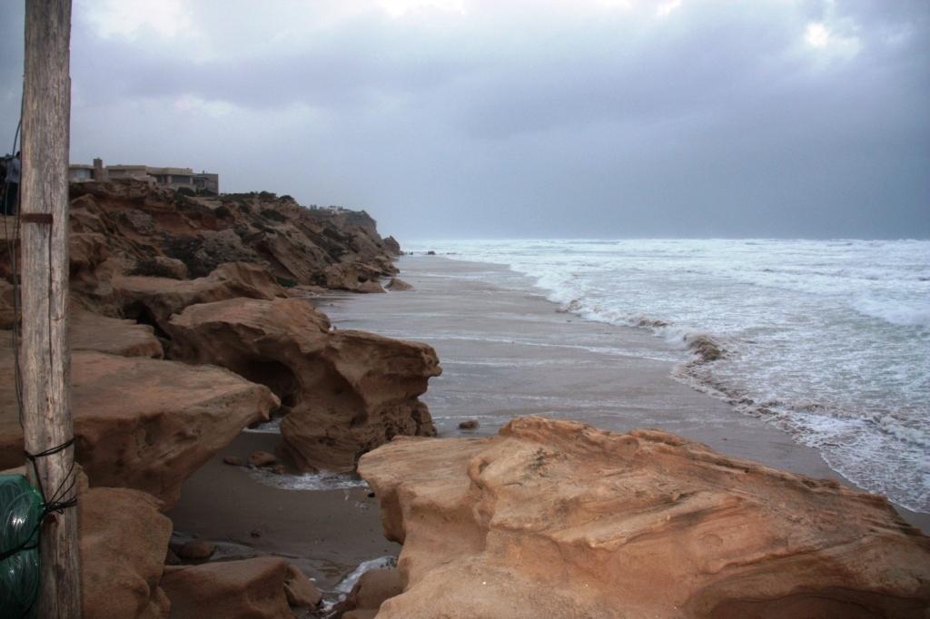 Sandee Beit Yanai Beach Photo