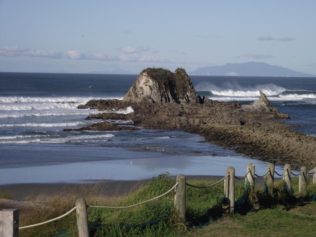 Sandee - Mangawhai Heads Beach