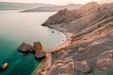 Sandee Beritnica Beach Photo