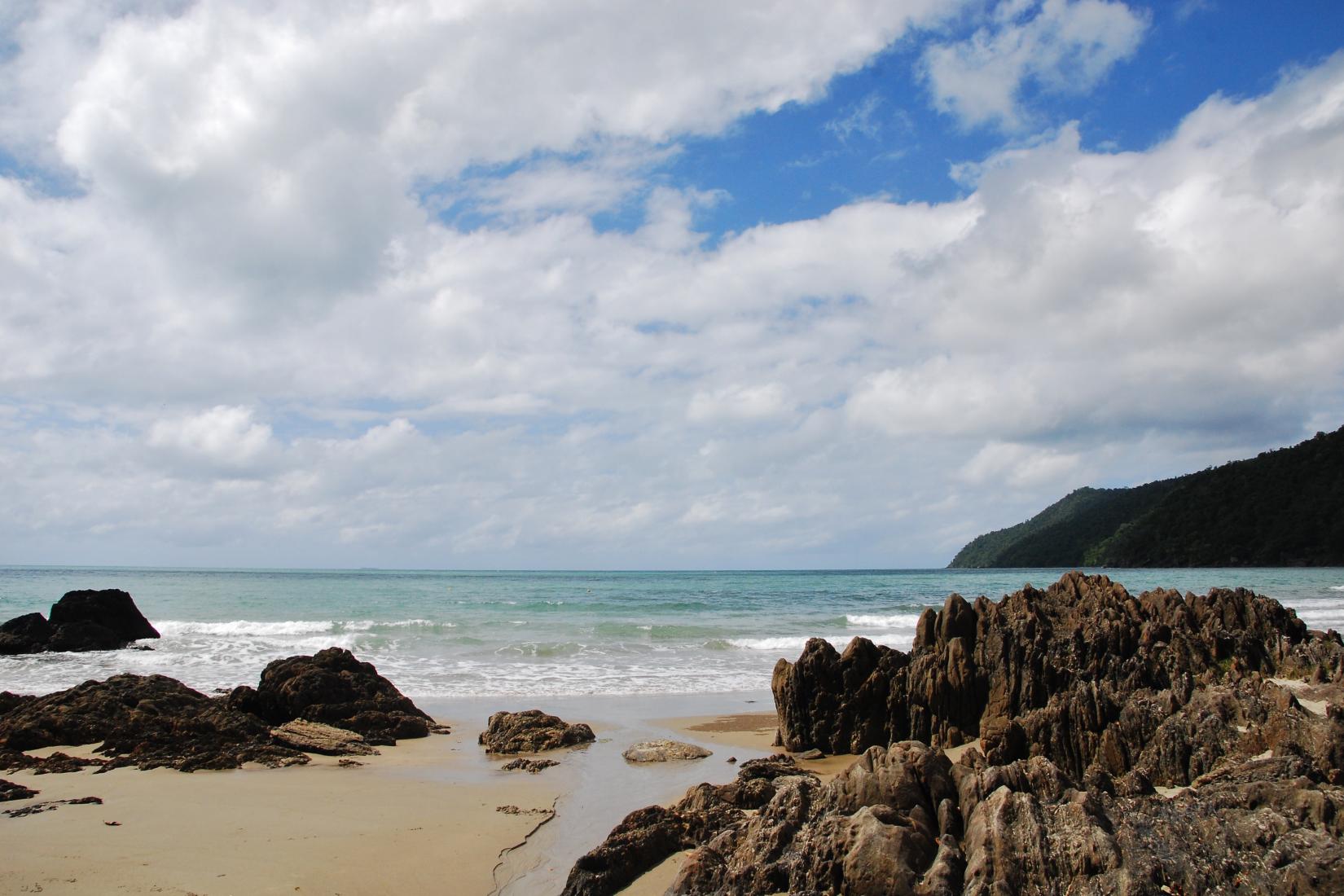 Etty Bay Photo - Sandee