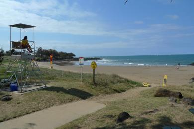 Sandee Oak Beach Photo