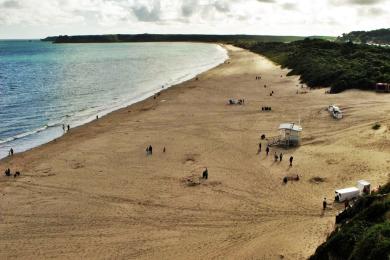 Sandee Tenby South Beach