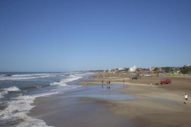 Sandee Pinamar Beach