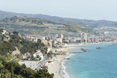 Sandee Arma Di Taggia