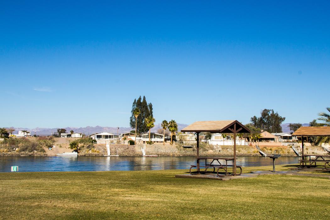 Sandee Needles Marina Park Beach Photo