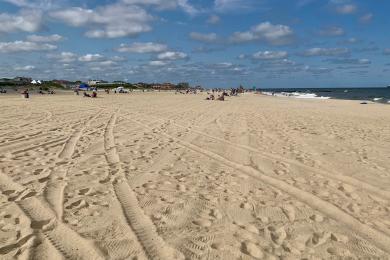 Sandee Deal Beach