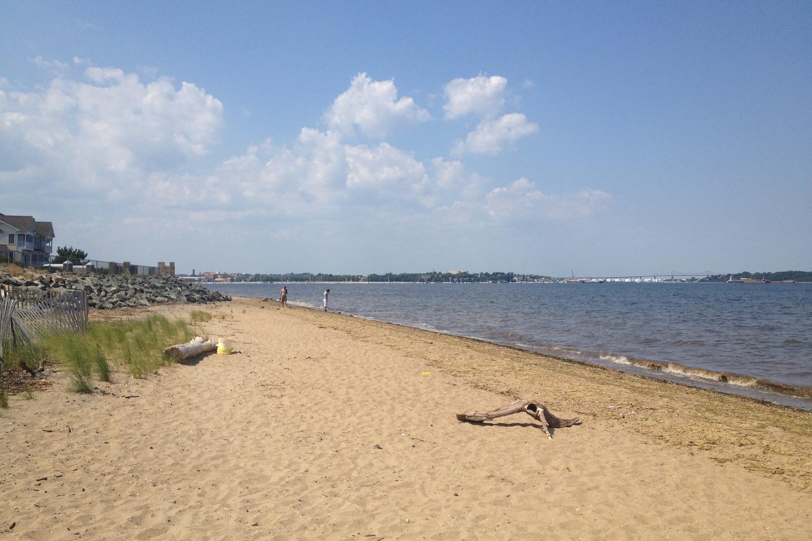 Sandee - Bayshore Waterfront Park Beach