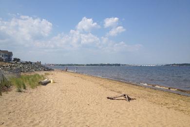 Sandee - Bayshore Waterfront Park Beach