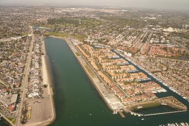 Sandee Marine Stadium Beach