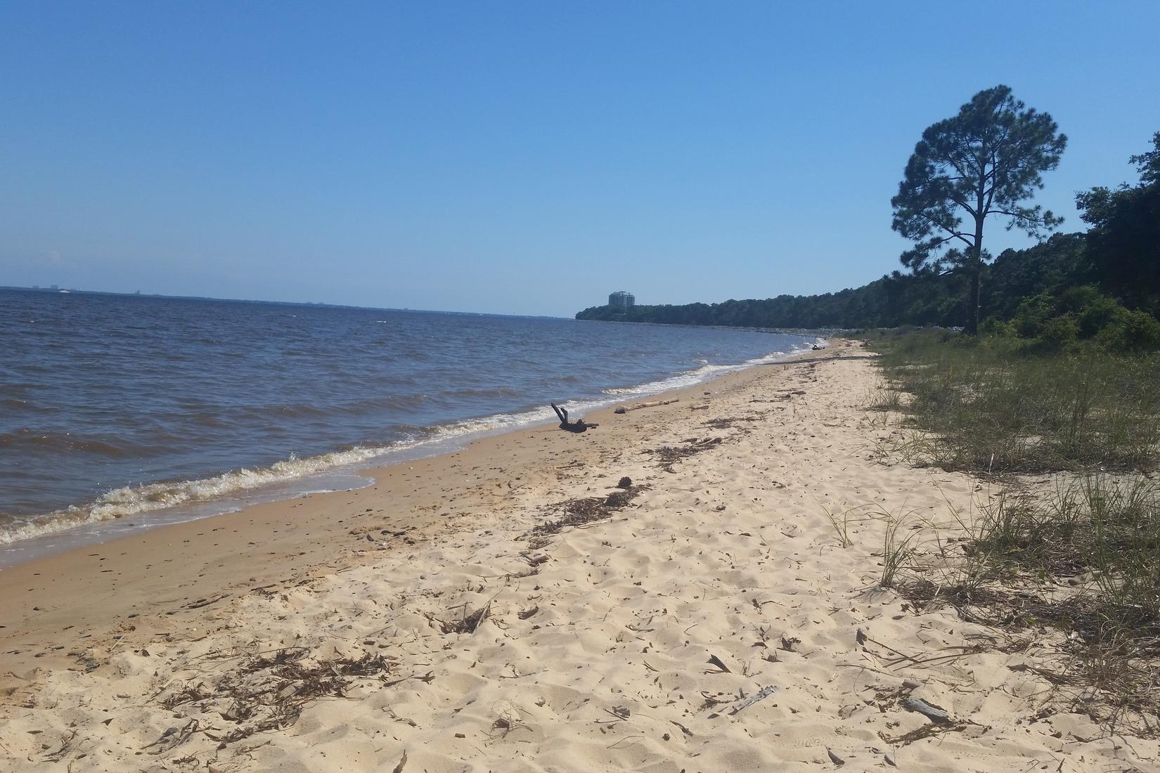 Sandee - Bay Bluffs Park