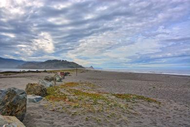 Sandee Stone Lagoon Beach