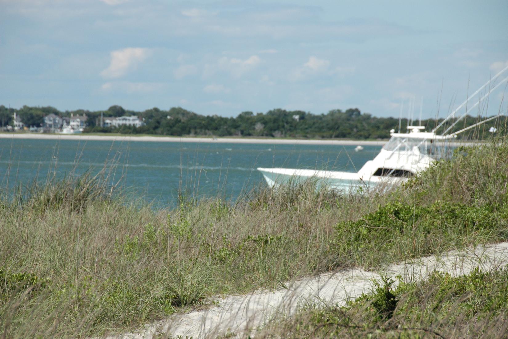 Sandee - Sound-Side Park Public Access In Cape Carteret At Manatee Street