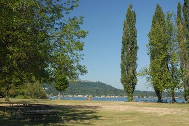 Sandee Osoyoos Lake Veteran Memorial Park