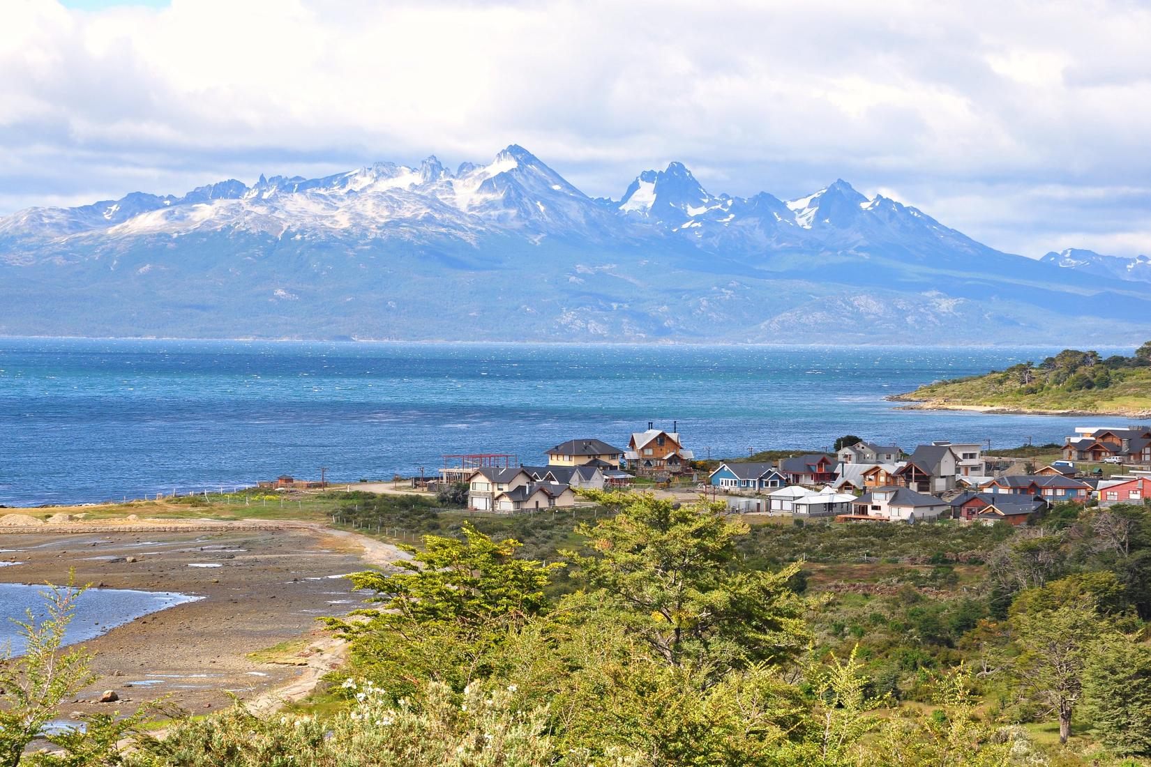 Sandee - Canal Beagle