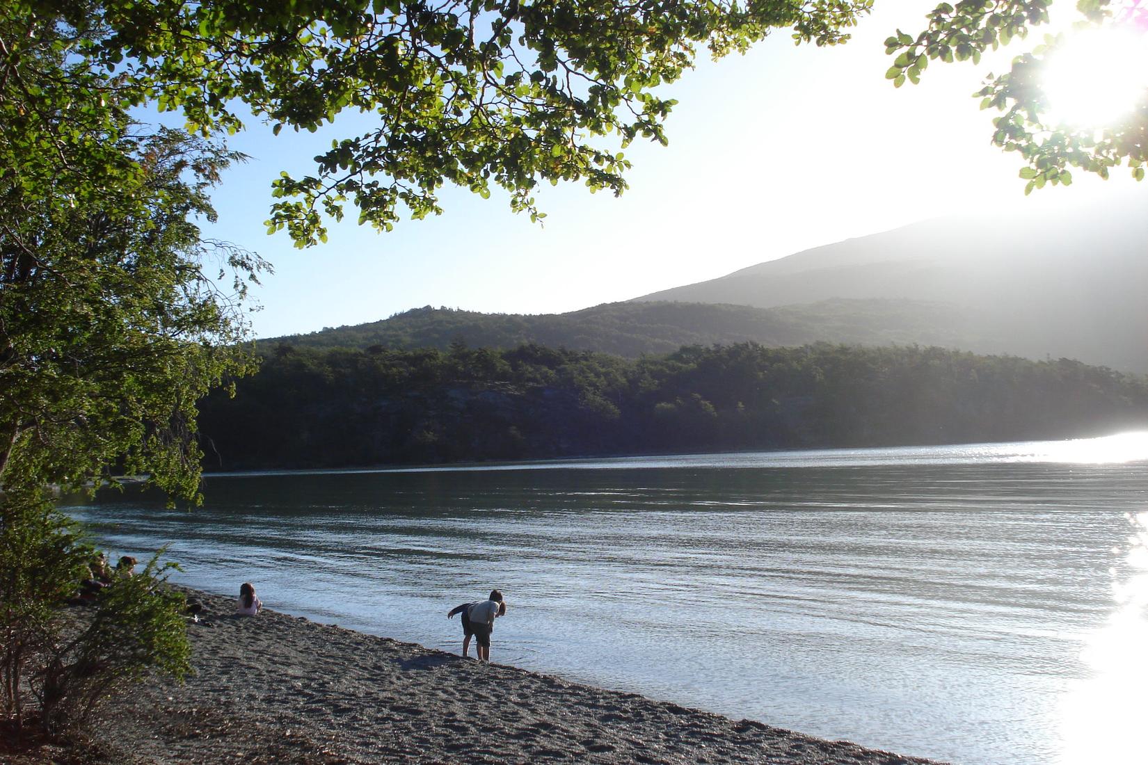 Sandee - Lago Roca