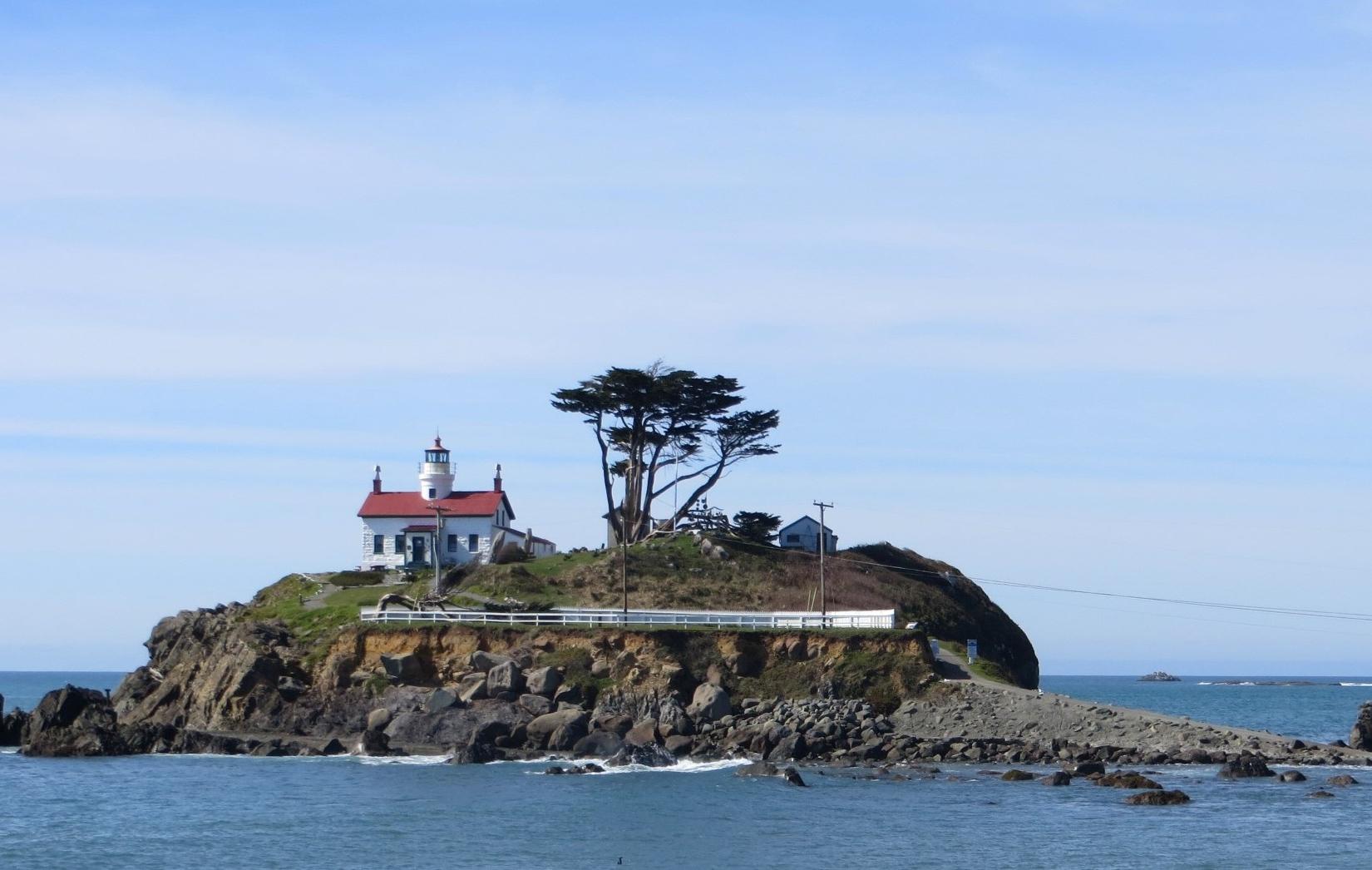 Sandee - Battery Point Lighthouse Beach