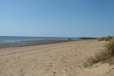 Sandee - Forty Mile Beach