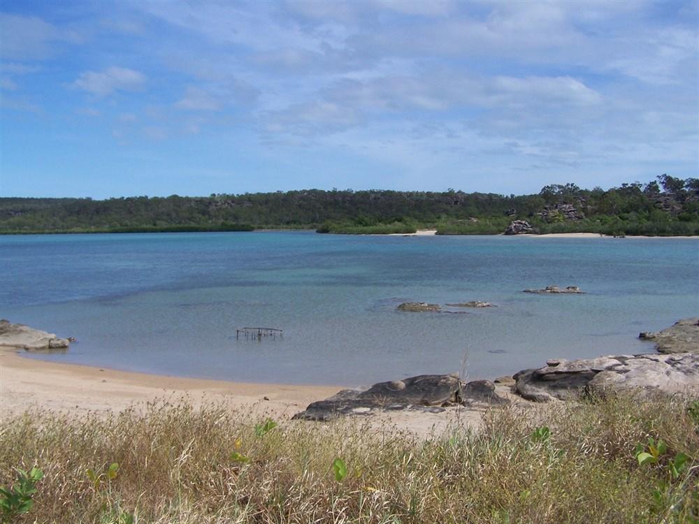 Sandee - Bartalumba Bay