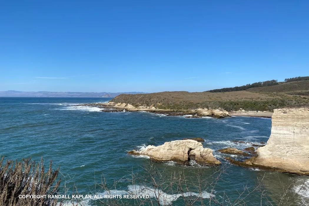 Sandee Montana De Oro State Park - Spooners Cove Beach Photo