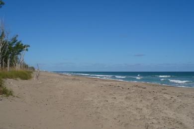 Sandee Middle Cove Beach Photo