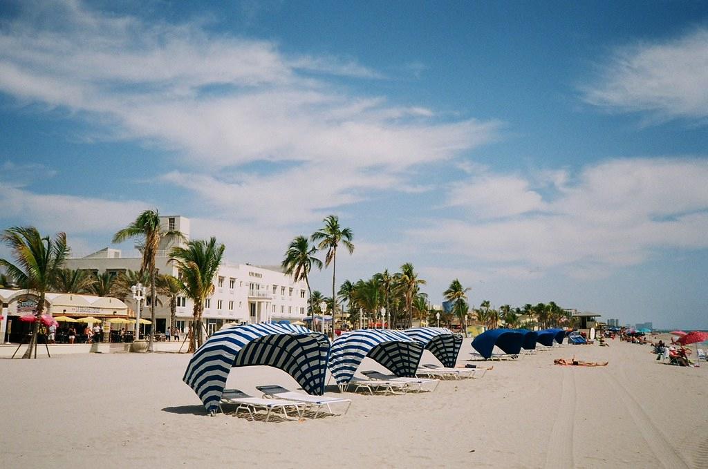 Sandee - Hollywood Beach