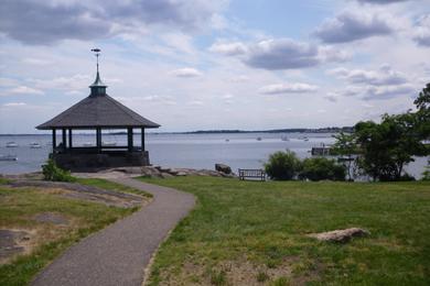 Sandee Larchmont Manor Park