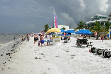 Sandee - Crescent Beach Family Park