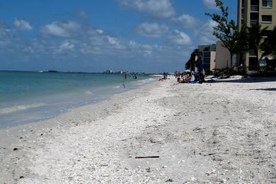 Sandee - Little Hickory Island Beach Park