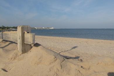 Sandee Breakwater Beach District Park Photo