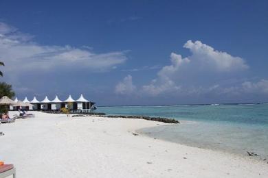 Sandee Hakuraa Island Photo