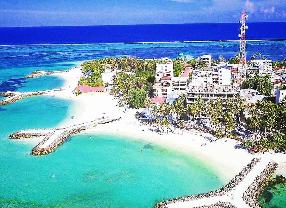 Sandee Fulhadhoo Island