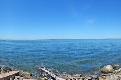 Sandee Lattingtown Beach For Residents Only