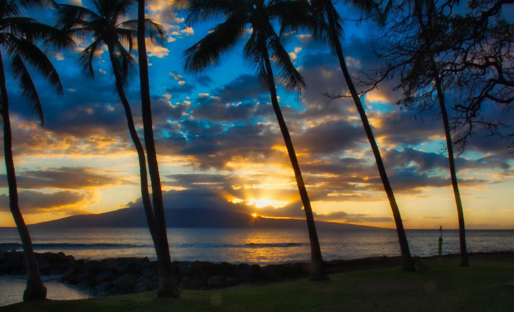 Sandee - Launiupoko Beach Park