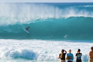 Sandee - Banzai Pipeline